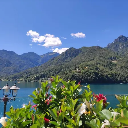 Albergo Mezzolago 3*