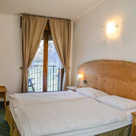 Albergo Mezzolago Hotel Mezzolago
