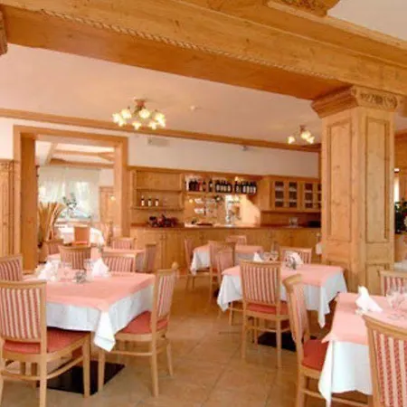 Albergo Mezzolago 3* Mezzolago