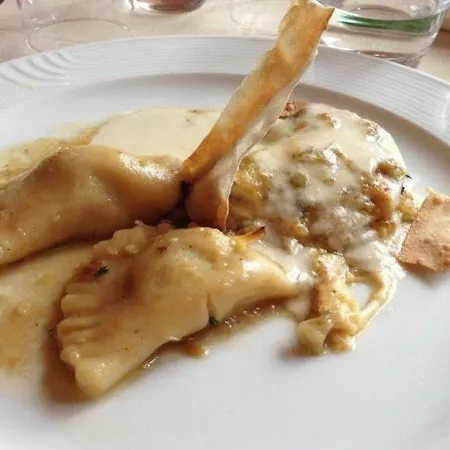 Albergo Mezzolago Hotel 3*