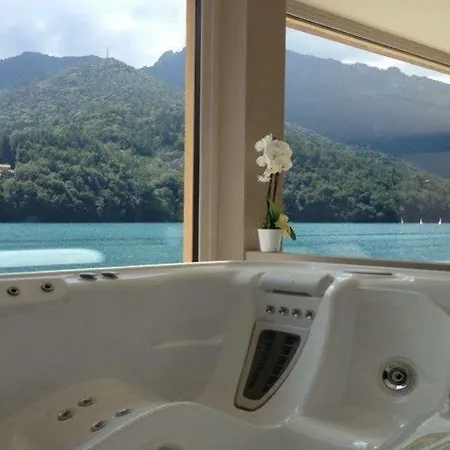 Albergo Mezzolago 3* Mezzolago