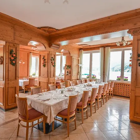 Albergo Mezzolago Hotel 3*